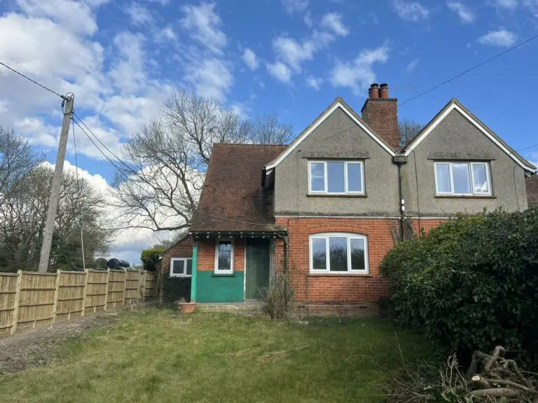 1 Nine Mile Cross Cottage