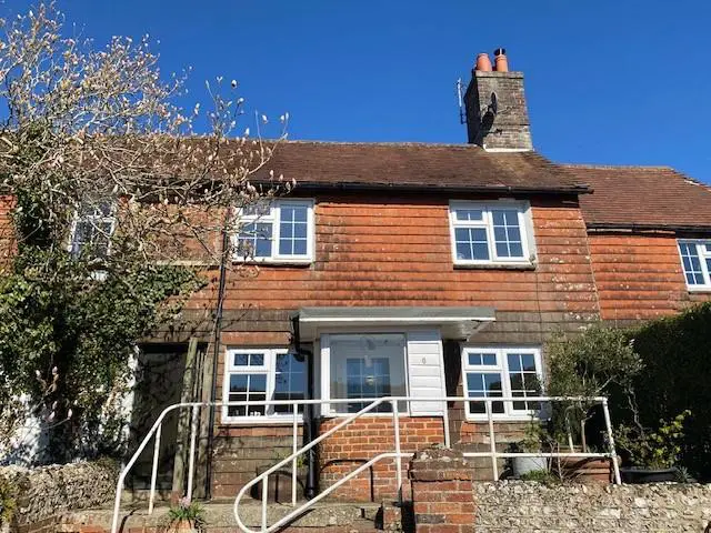 8 Weston Lane